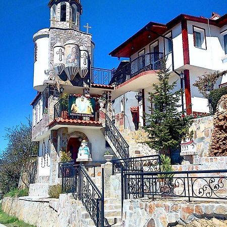 Kashtata S Paraklisa Borovo  Exterior foto