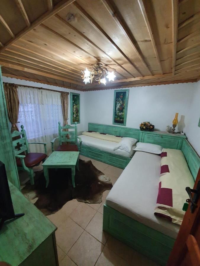 Kashtata S Paraklisa Borovo  Exterior foto