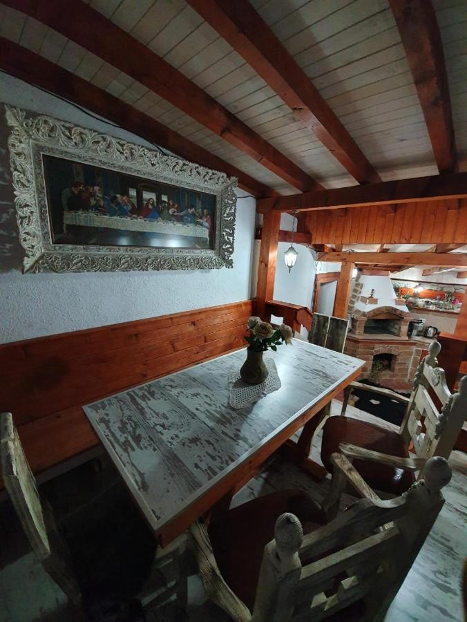 Kashtata S Paraklisa Borovo  Exterior foto