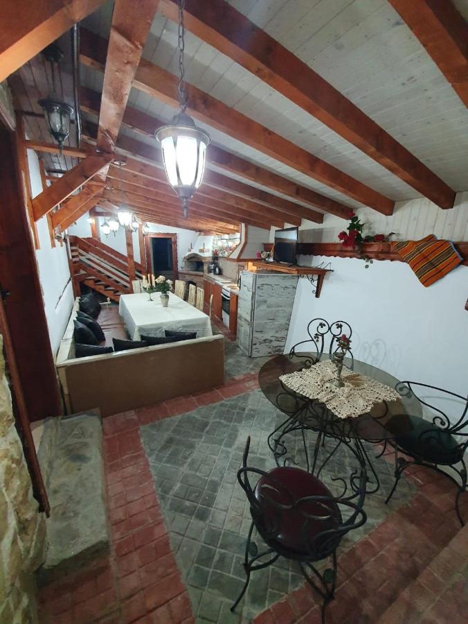 Kashtata S Paraklisa Borovo  Exterior foto